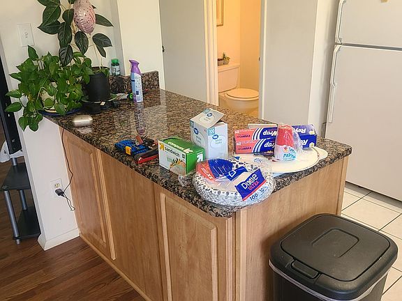 2nd image of 1040 Kings Ct
