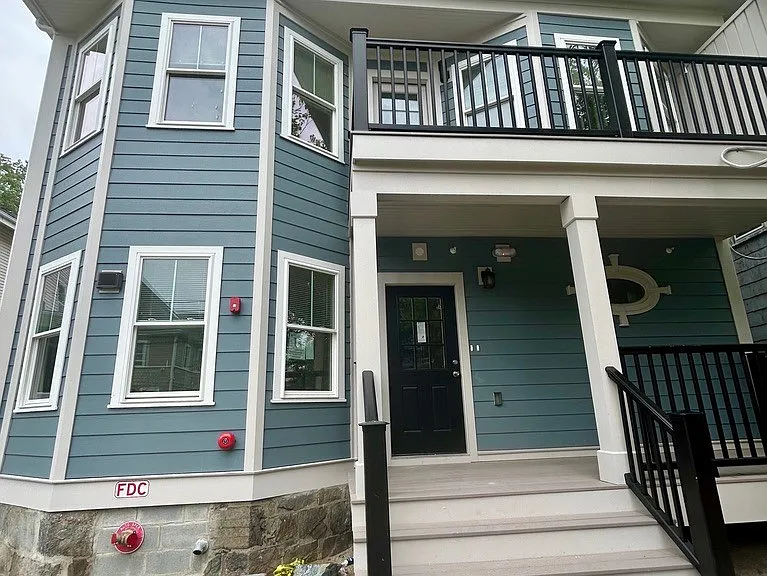 9-11 Holton St #3 — Photo 17
