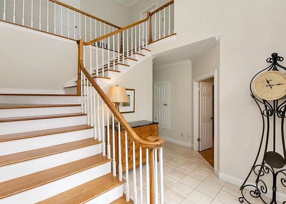 2124 Marchfield Dr E, Mobile, AL 36693 Zillow