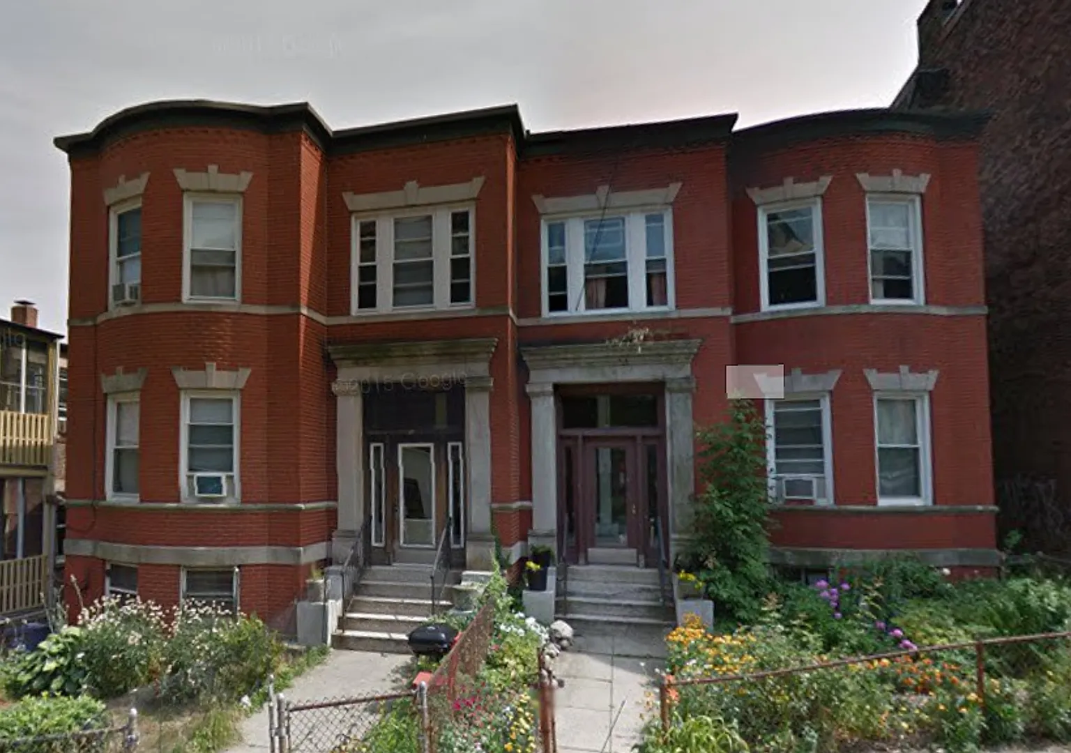 Charming 2.5 Bedroom-No Broker Fee — Photo 2