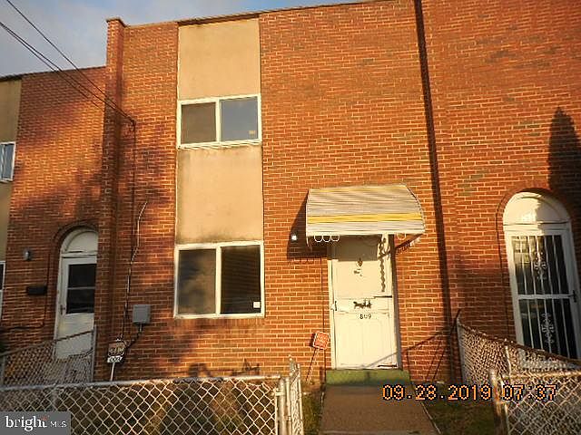 1st image of 809 N Lombard St