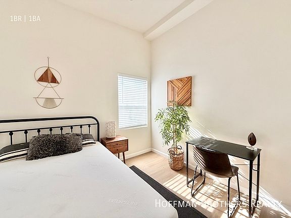 5th image of 1467 Fairbanks Pl