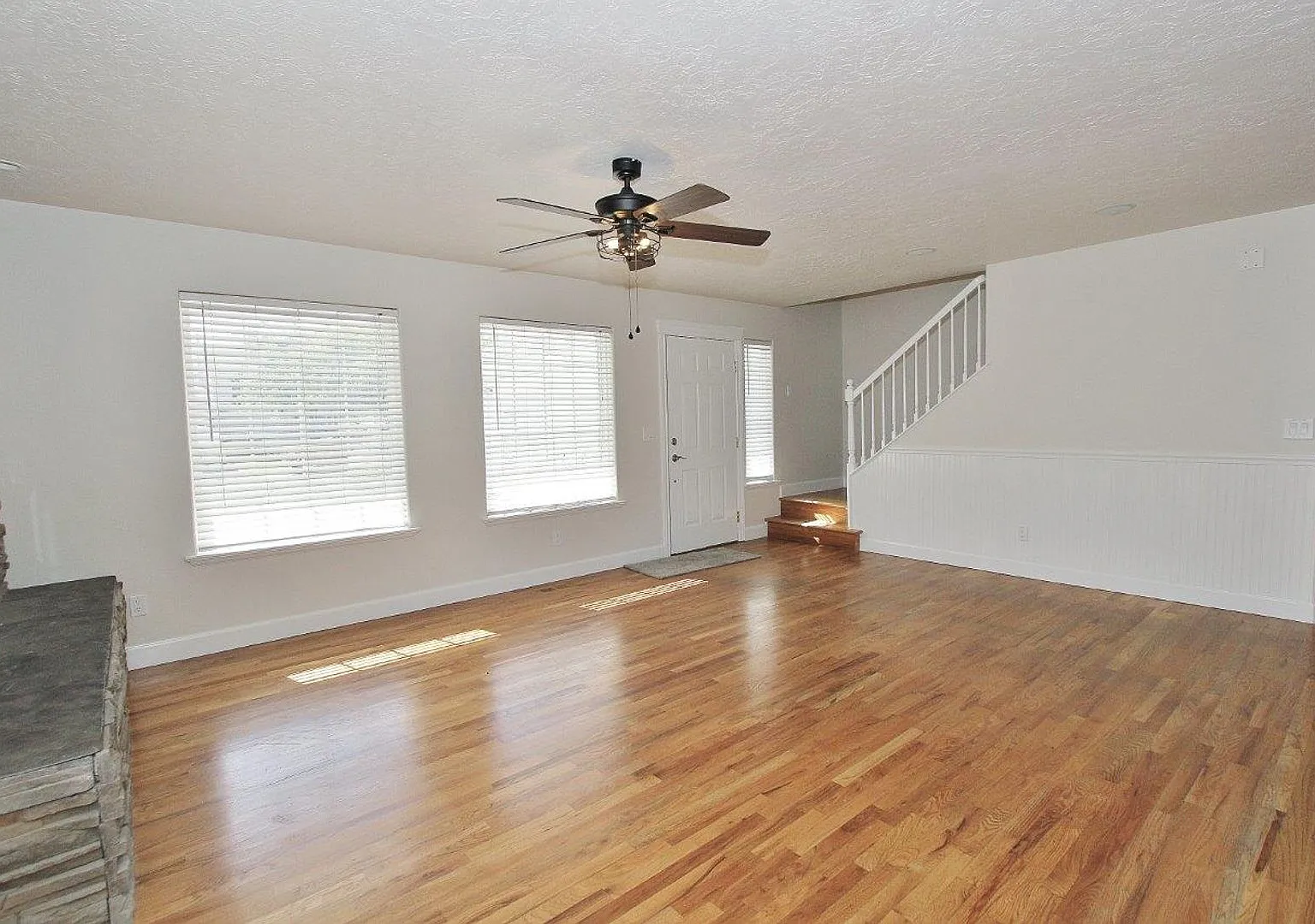 Spacious Home Nestled on Cul-de-Sac — Photo 4