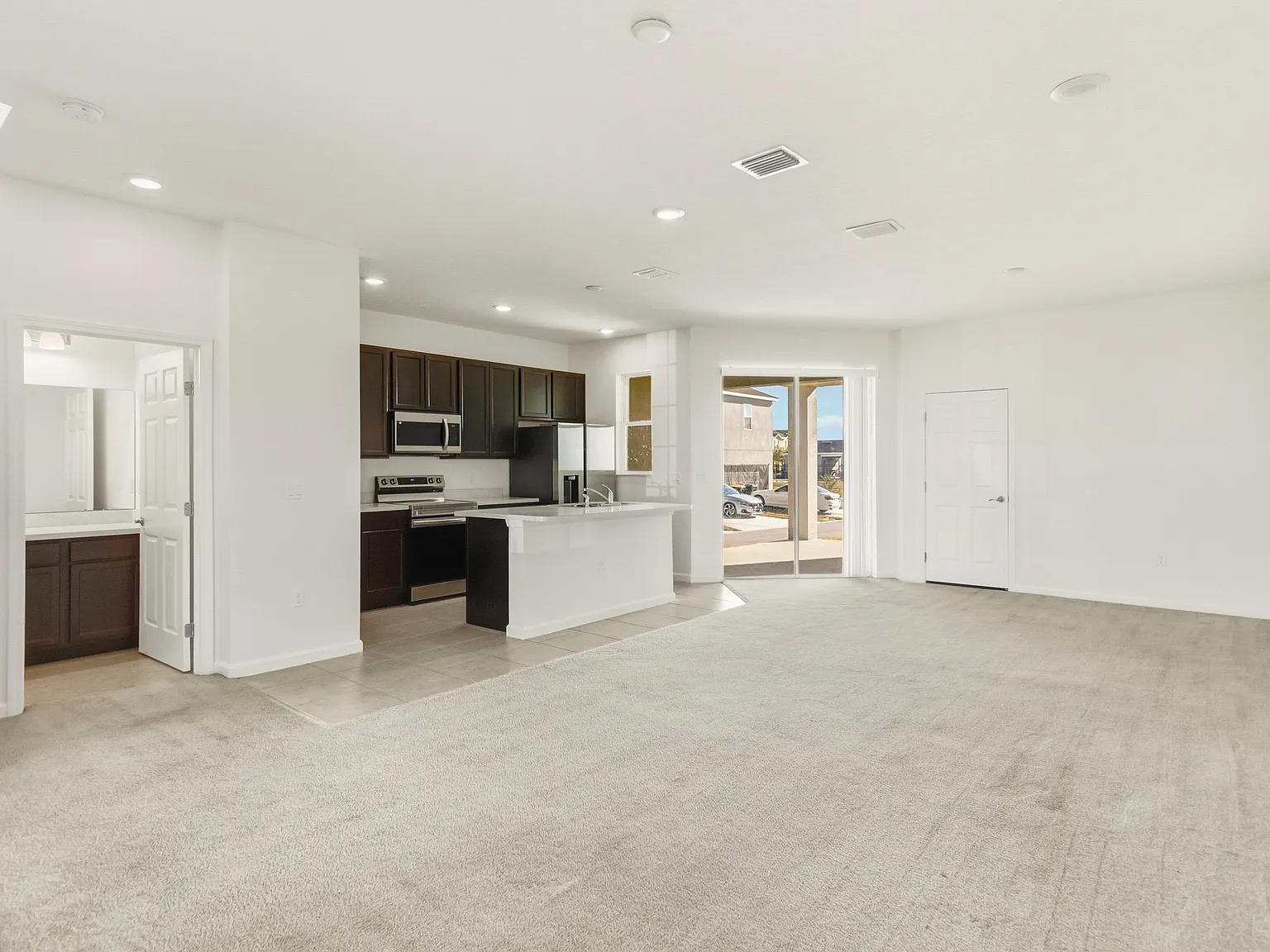 263 Bella Prestwick Boulevard - 1 — Photo 4