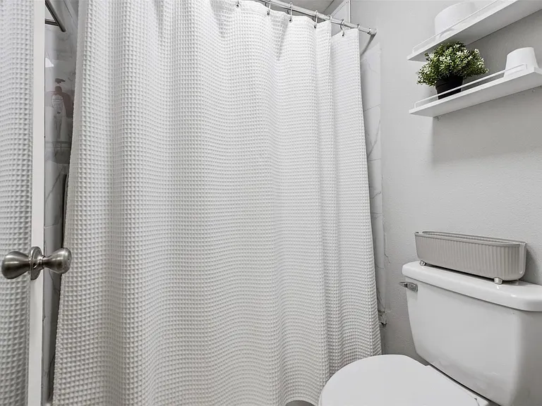 11201 Lynbrook Dr #3812 — Photo 14