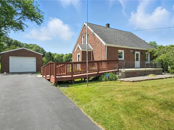 146 Edgewood Drive Ext, Transfer, PA 16154