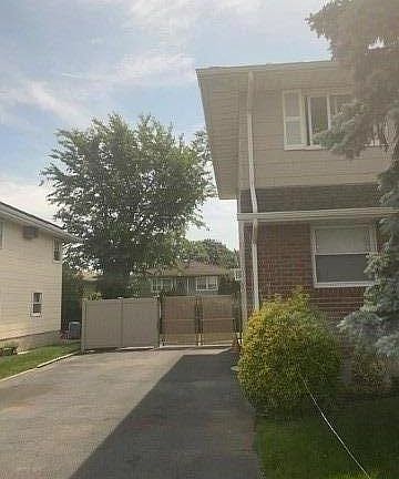 3rd image of 277 Evans Ave