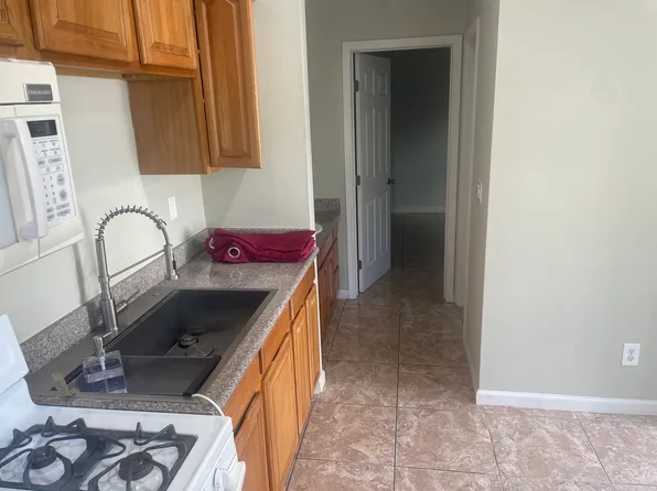 310 Snow Flake Way #1, Pittsburg, CA 94565