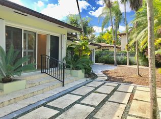 6827 Altamira St, Coral Gables, FL 33146
