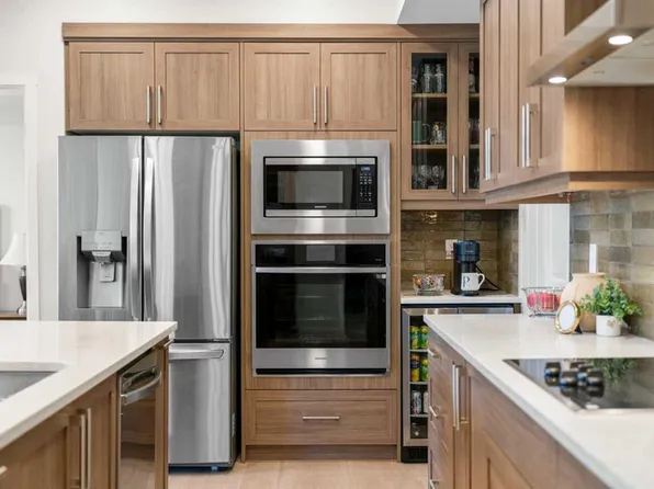 33 N Carringham Gate NW #2208, Calgary, AB T3P 2H6