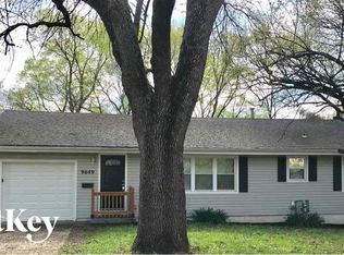 9649 McGee St, Kansas City, MO 64131