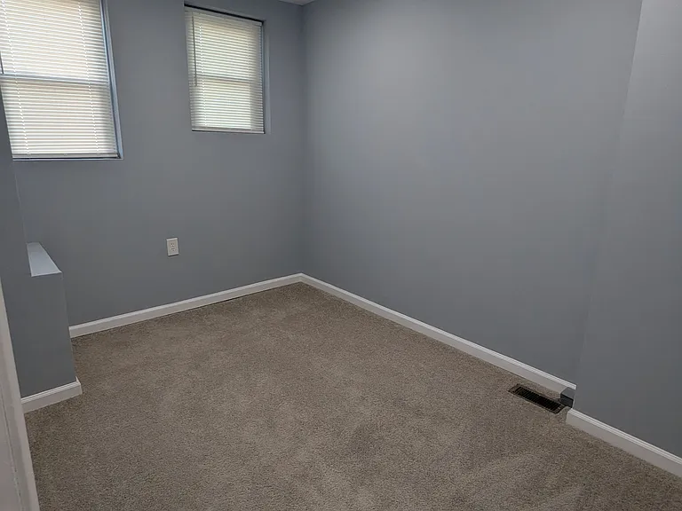 1726 Carswell St — Photo 28
