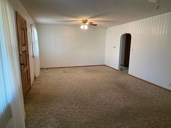 2nd image of 1124 N Jefferson Ave