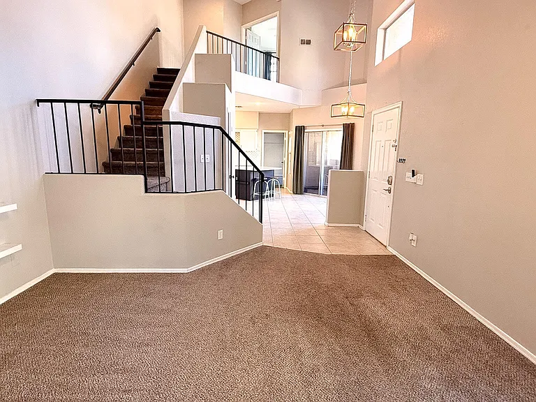 500 N Roosevelt Ave #46 — Photo 12
