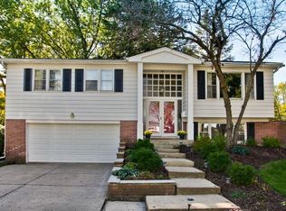 917 Crestfield Ave, Libertyville, IL