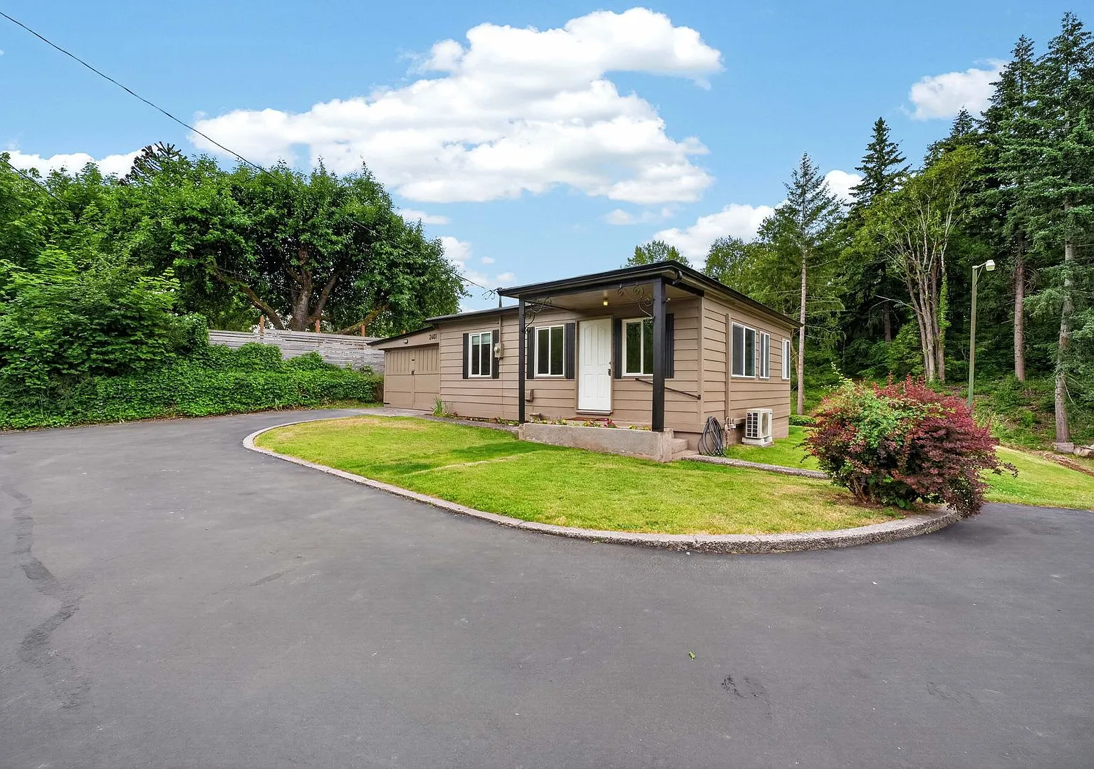 2 Bedroom Home Backing to Fallen Leaf Park & Trail System in Camas Community — Photo 3