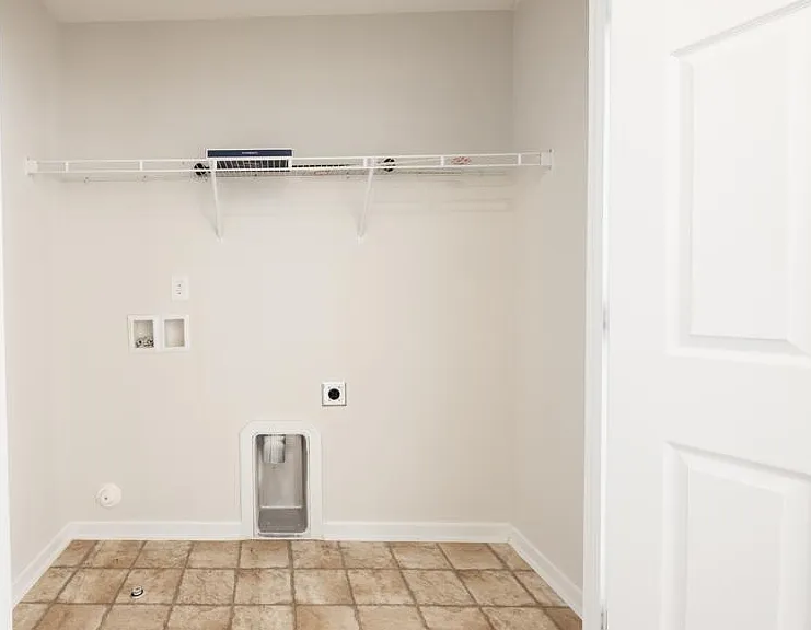 5203 Helsley Ct — Photo 9