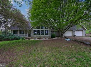 180 Yoder Rd, Bainbridge, PA 17502