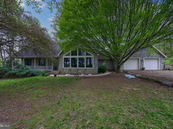 180 Yoder Rd, Bainbridge, PA 17502
