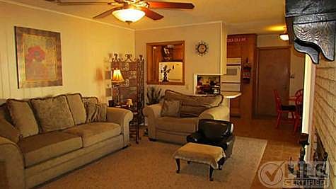 5th image of 1710 Broadmoor Dr