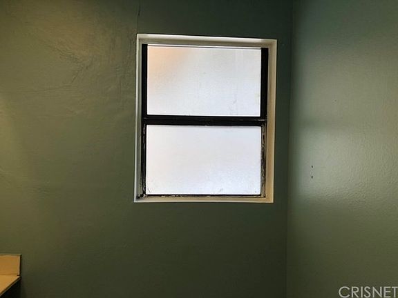 4th image of 17212 Cerritos St