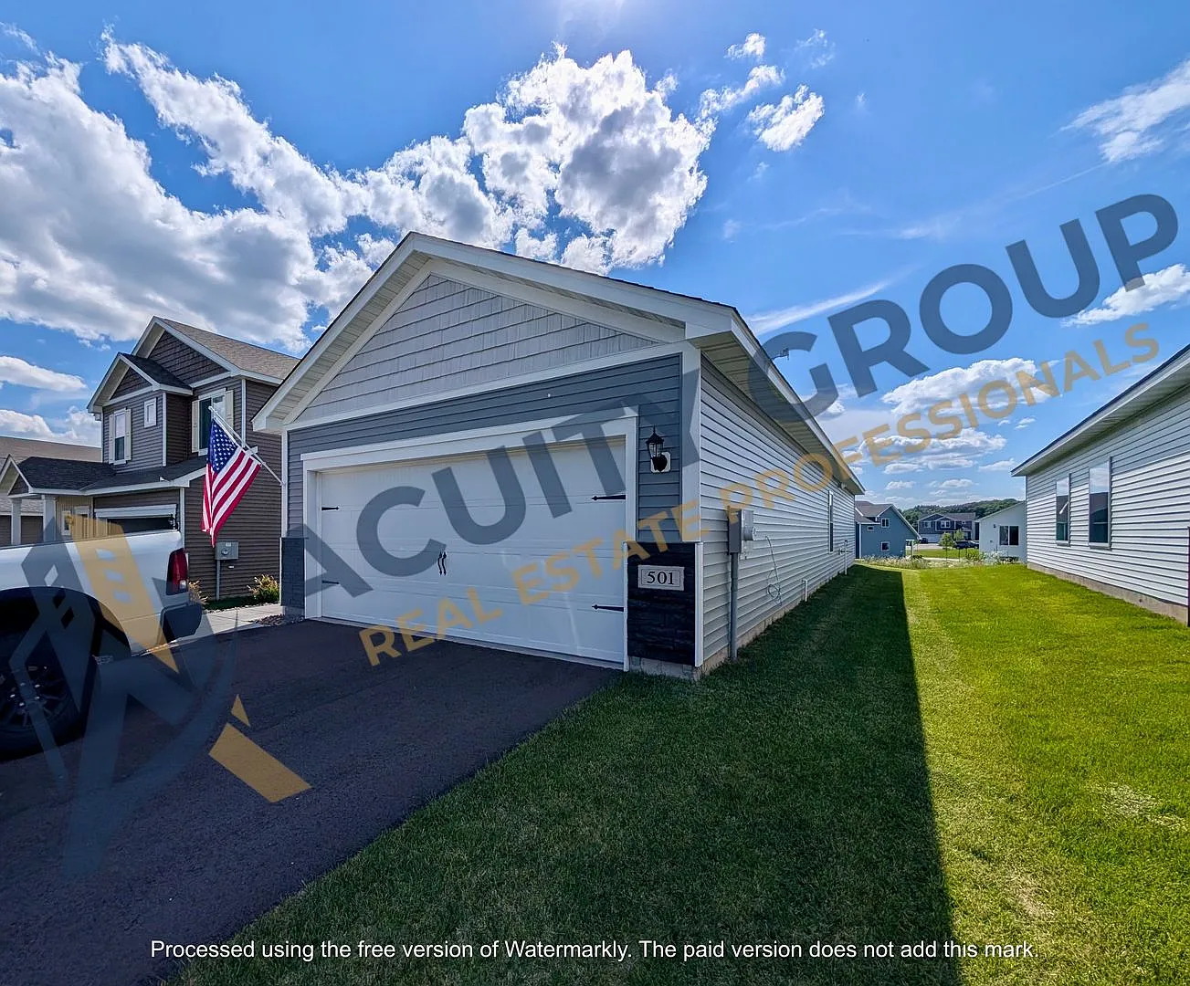 Newer built 3bd 2ba Cambridge single level home for Rent — Photo 1