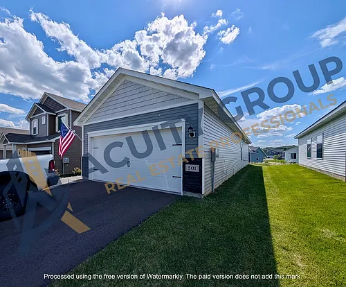 501 Redwood St N Photo 1