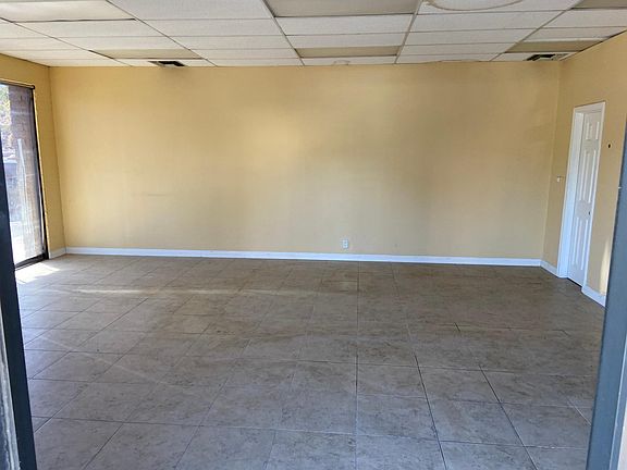 2nd image of 984 E Vista Way Suite A