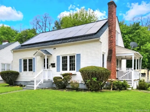 32 Arnold Boulevard, Poughkeepsie, NY 12603