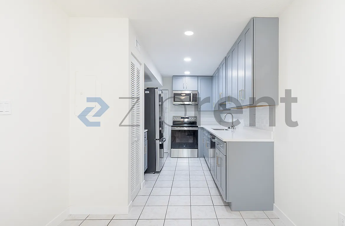 2 bed, 1110 sqft, $2,200 — Photo 4