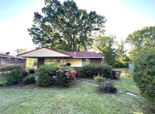 2212 Willow Rd, Greensboro, NC 27406