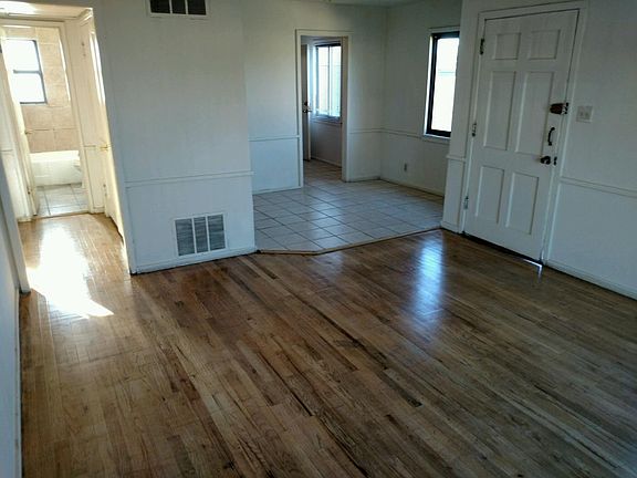 4th image of 2445 Madeira Dr NE #A
