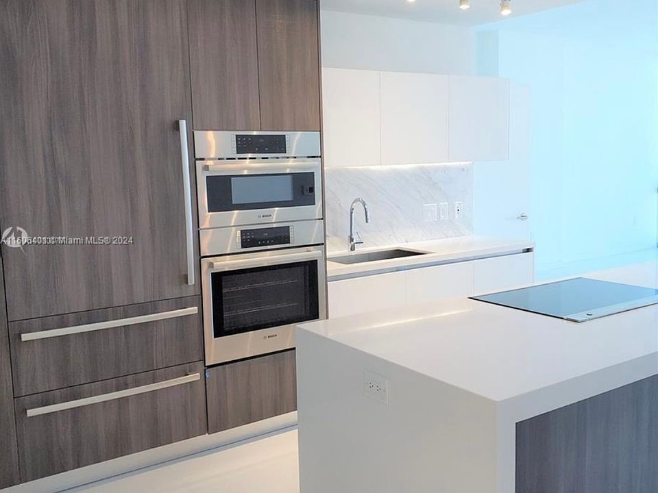 1st image of 851 NE 1st Ave Unit 5006