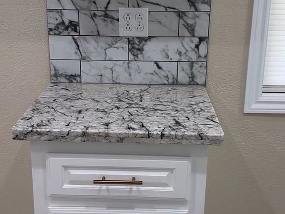 5th image of 2119 Lincoln Dr