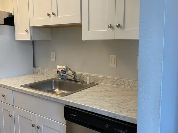 9918 Des Moines Memorial Dr S #2, Seattle, WA 98108