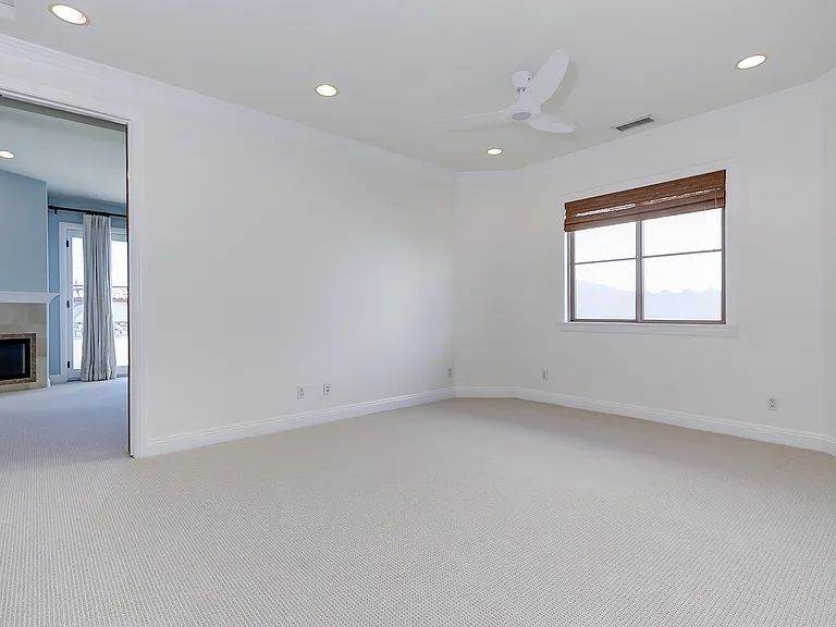 2611 Palm Ave — Photo 26