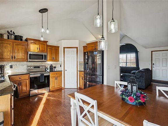 5th image of 5614 N Mercier Dr
