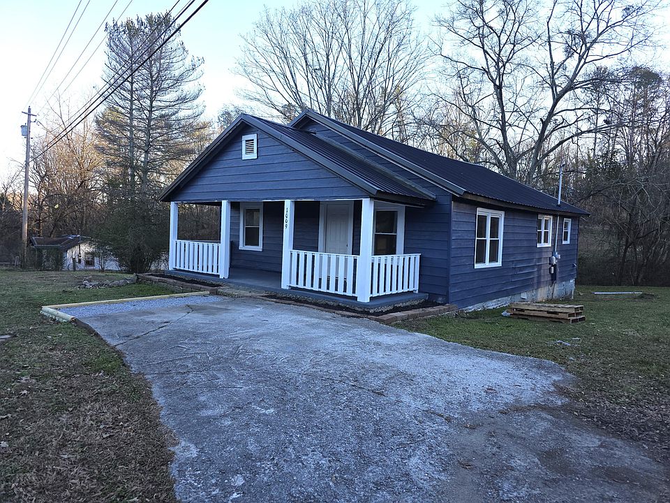 1st image of 1009 W Main St