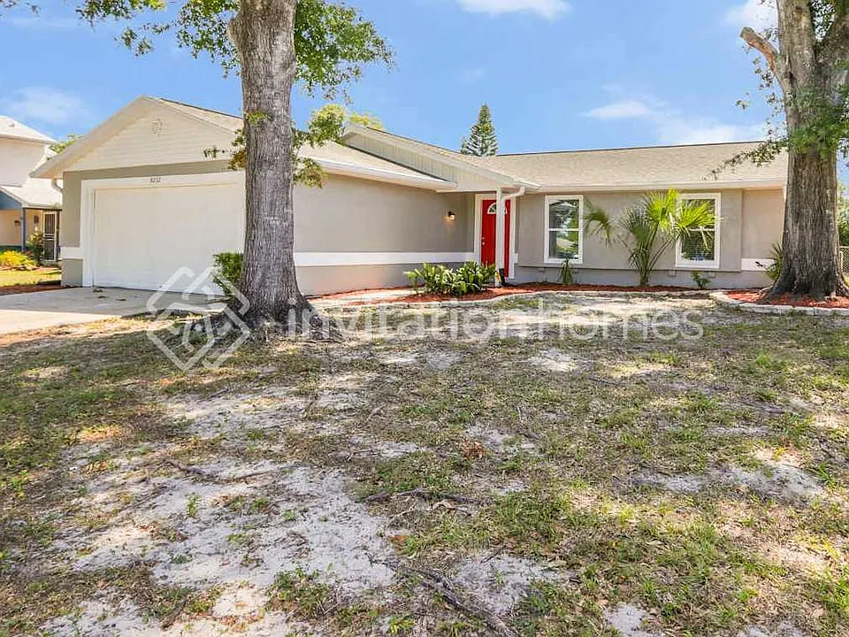 8032 Chickasaw Ln