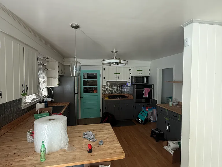 8015 Carlton St — Photo 11