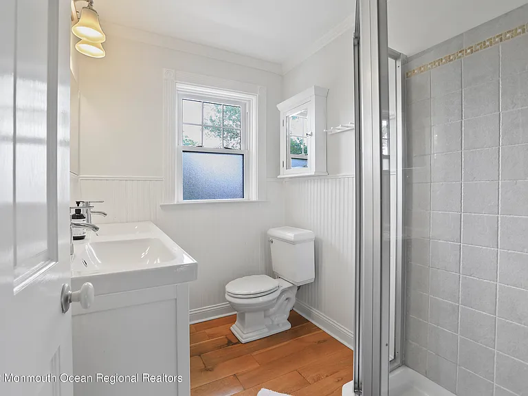 606 3rd Ave — Photo 20