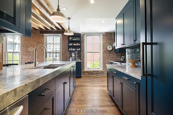 Sold by Town Residential | media 19