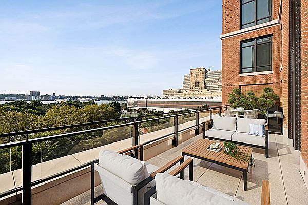1st image of 555 W 22nd St #7CW