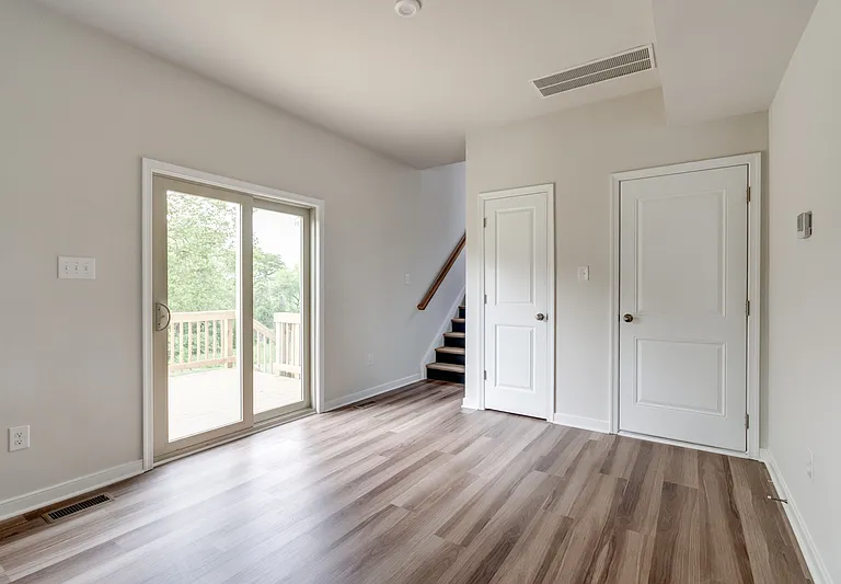 304 Northfield Heights Ln — Photo 15