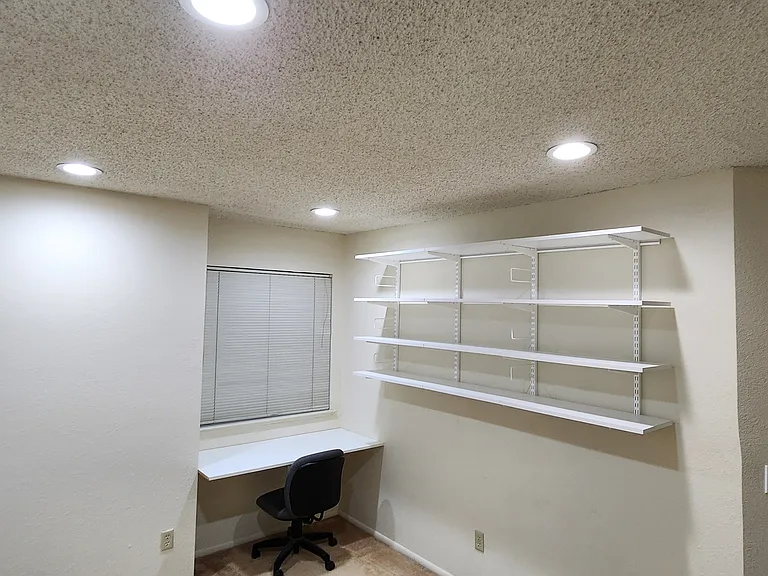 7584 Deltawind Dr — Photo 16