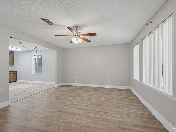 2nd image of 5575 Inwood Dr