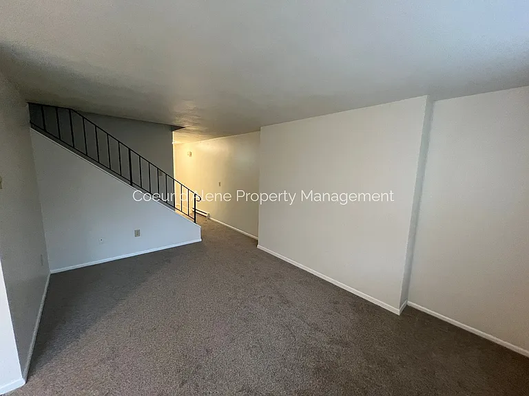 3907 W Spiers Ave — Photo 3