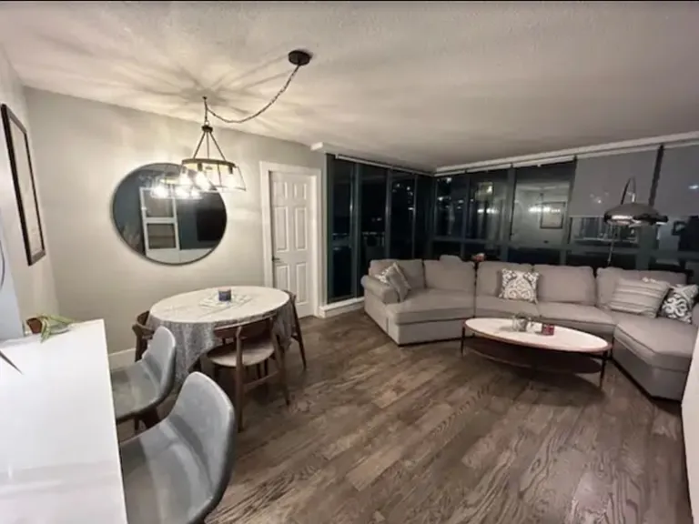1200 Georgia St W #3 — Photo 6