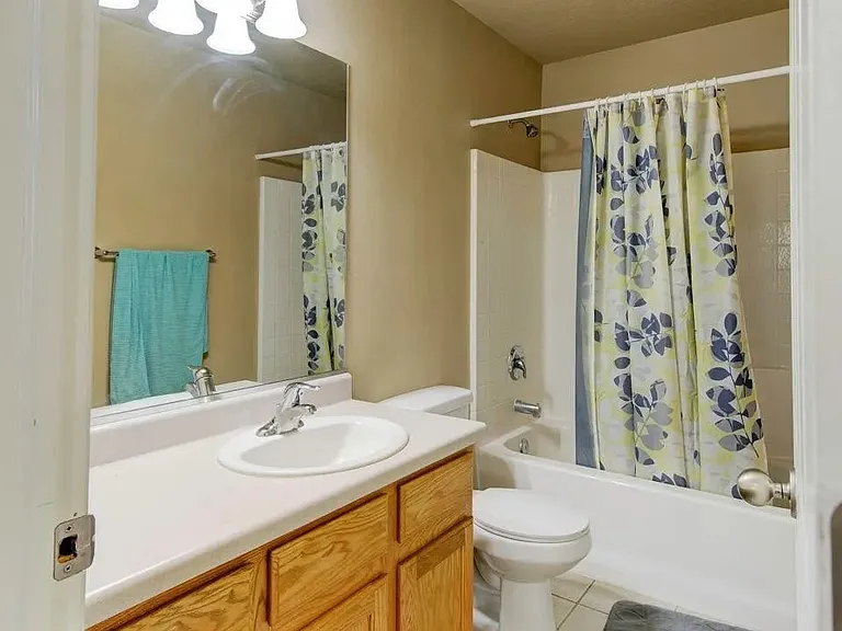 173 E Fiddlers Canyon Rd #11 — Photo 19