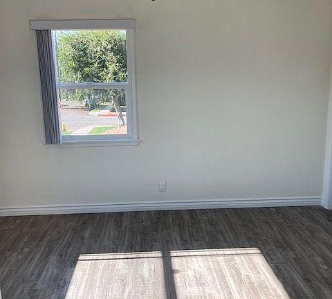5th image of 235 N Kenilworth Ave
